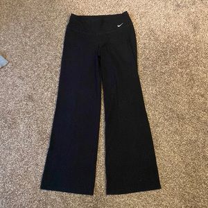 nike flare leggings
